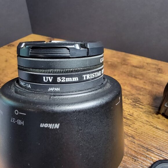 NIKON D60 6.1MP Digital SLR Camera Kit - Picture 4 of 9